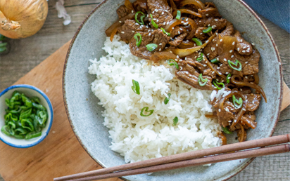 Boeuf sauté aux Oignons